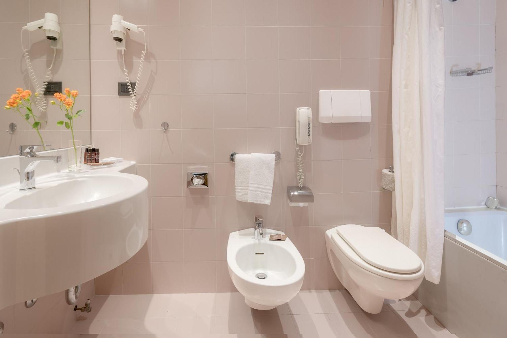 Classic Double or Twin Room,1667427424:JPEG